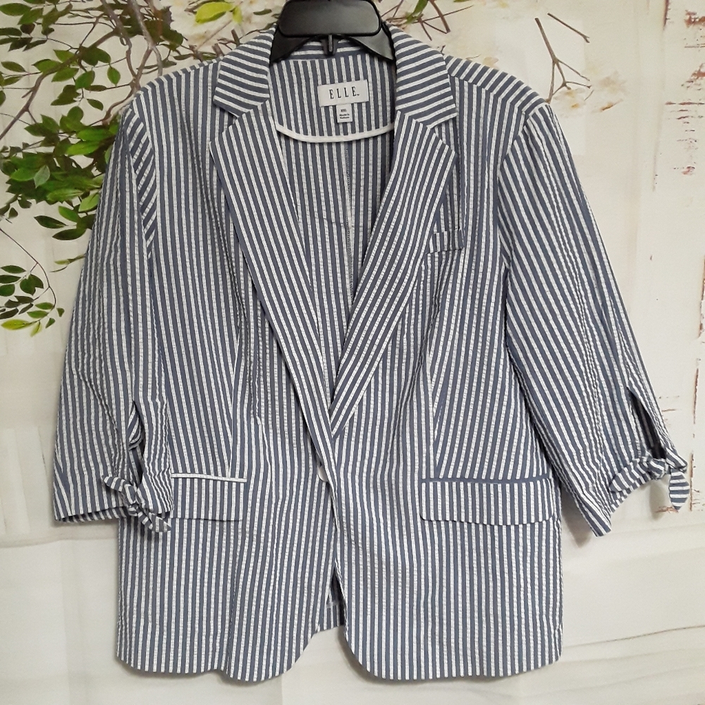Elle Stripe Blazer
